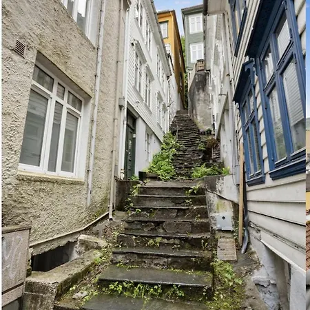 New In Historical Street דירה ברגן